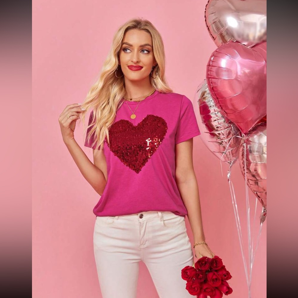 NWT: Sequins Heart Top ❤️
